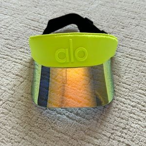 ALO Solar Visor - Highlighter worn once - like new